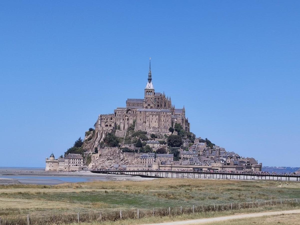Le Viking Entre Mer Et Terre Vaux-sur-Aure ภายนอก รูปภาพ